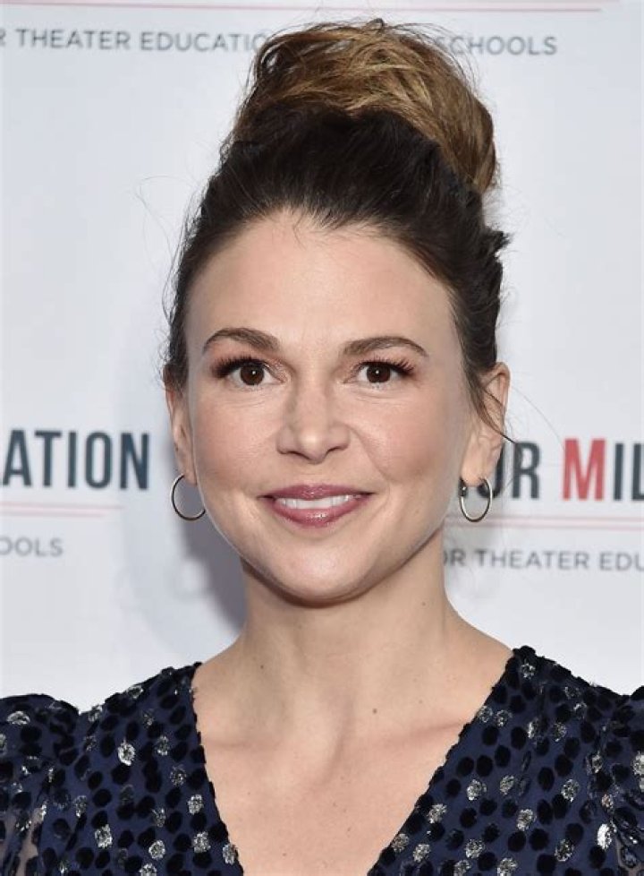 Actress Sutton Foster