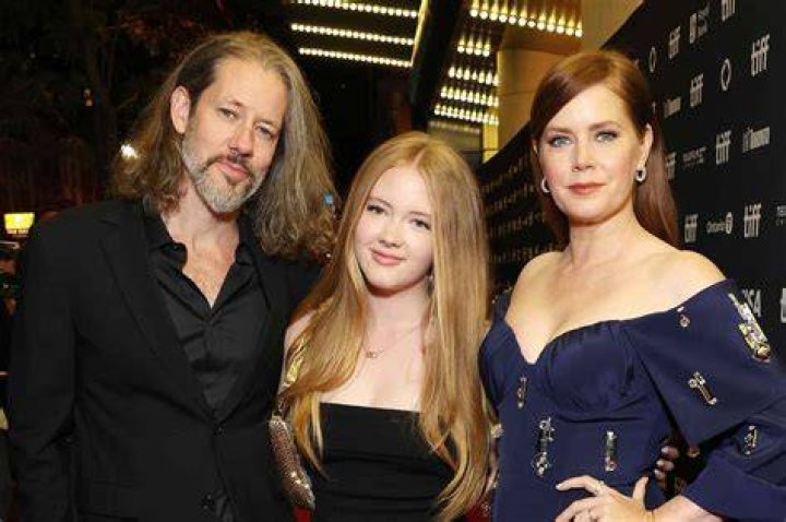 Can Amy Adams actually sing?