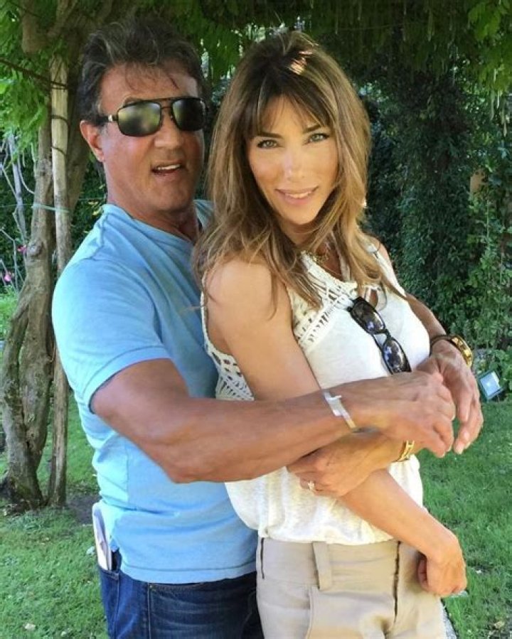Jennifer Flavin Bra Size, Age, Weight, Height, Measurements