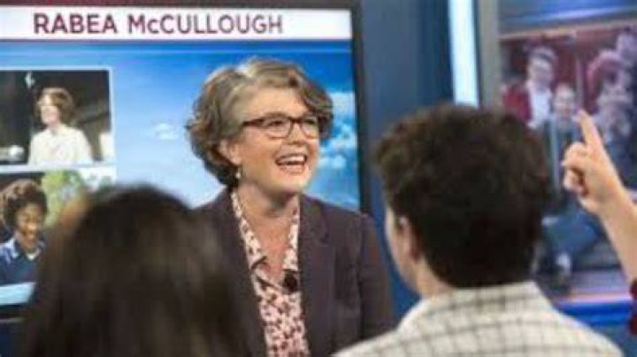 K&aacute;ra McCullough Biography