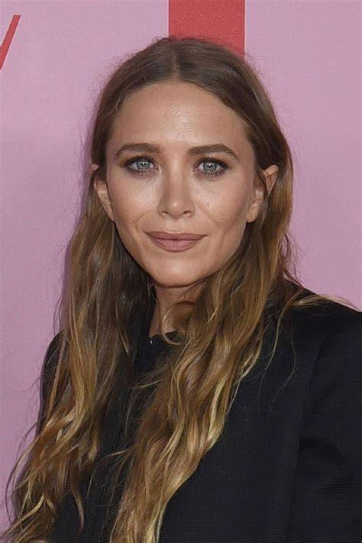 Mary-Kate Olsen Biography