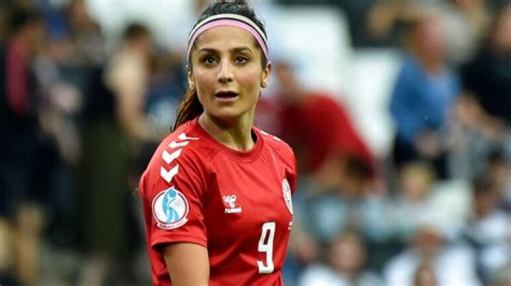 Nadia Nadim partner: Is Nadia Nadim dating or married? 1 Nadia Nadim
