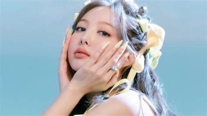 Nayeon Nayeon