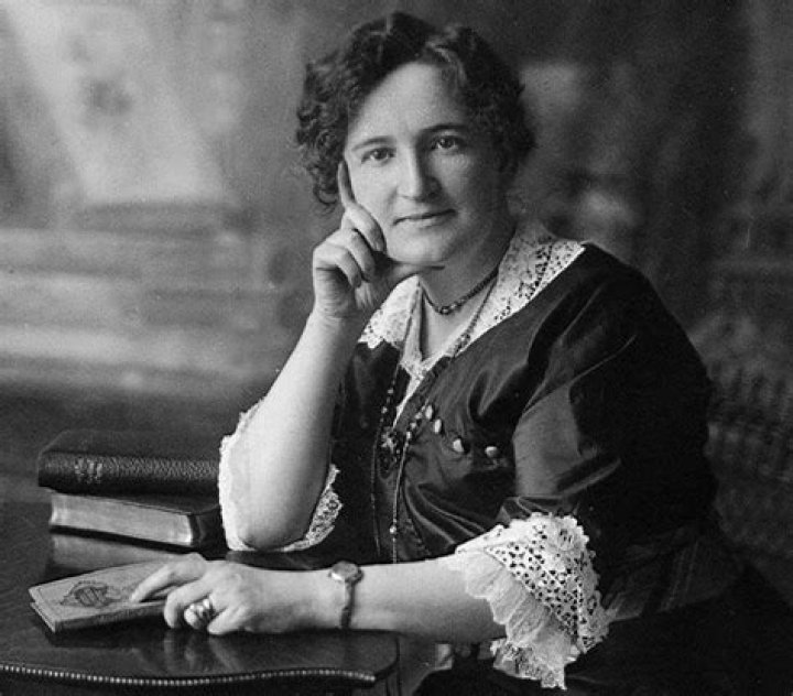 Nellie McClung Nellie McClung