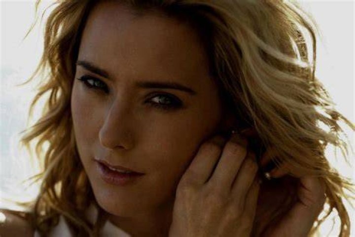 T&eacute;a Leoni Bra Size, Age, Weight, Height, Measurements