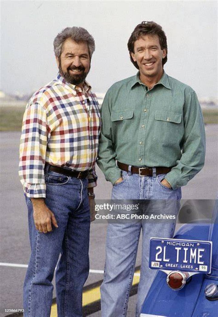 Are Tim Allen and Bob Vila friends? 1 Tim Allen and Bob Vila