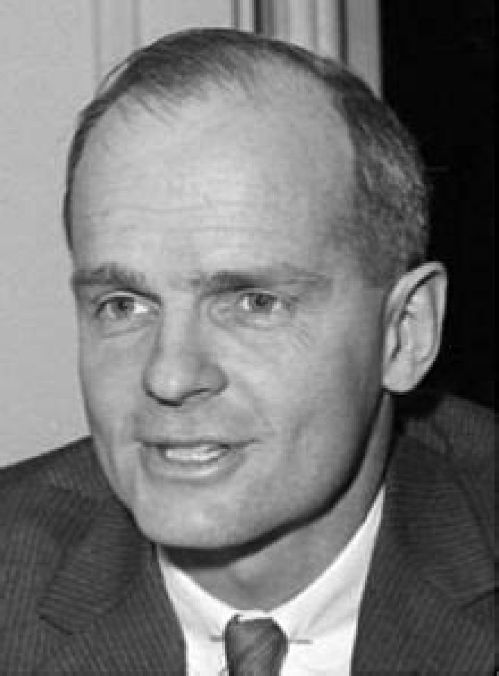William Proxmire William Proxmire
